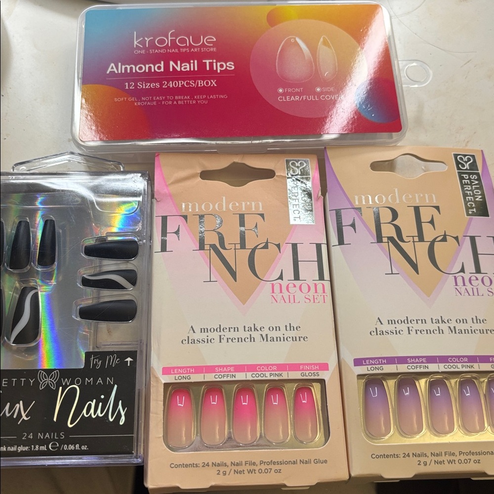 3 pairs of press on nails/almond nail tips kit